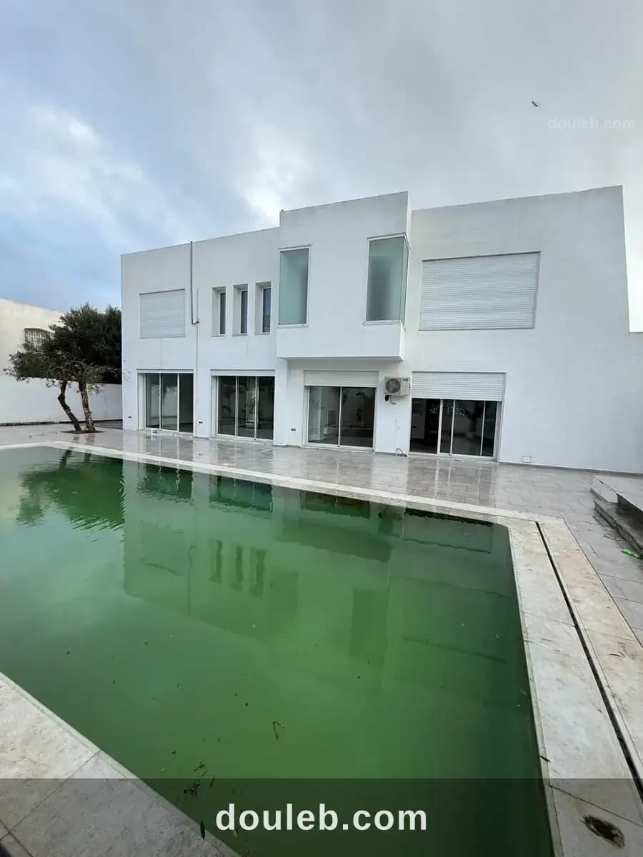 Villa vip avec piscine narjess2 kantaoui à Sousse