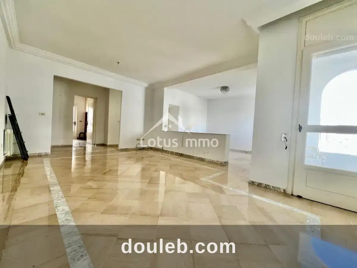 Appartement s4 à ennasr 1 à Ariana