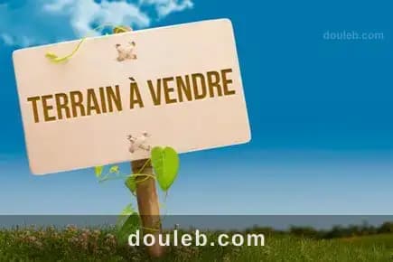 Beau terrain pour villa 450 m2 à soukra à Ariana