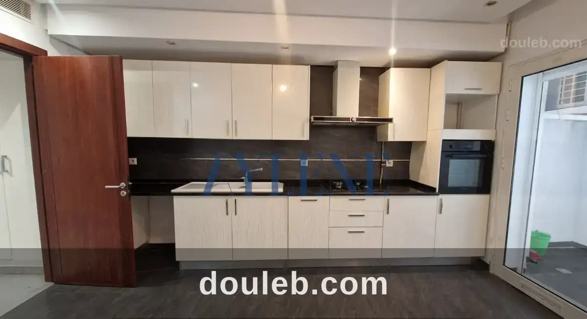 Appartement s4 avec une chambre de service - Miniature 2