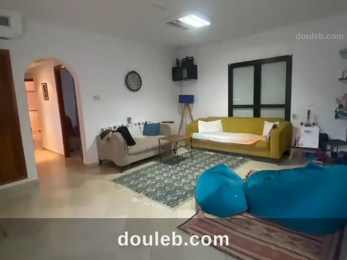 A partager un appartement meublee pour fille à Tunis