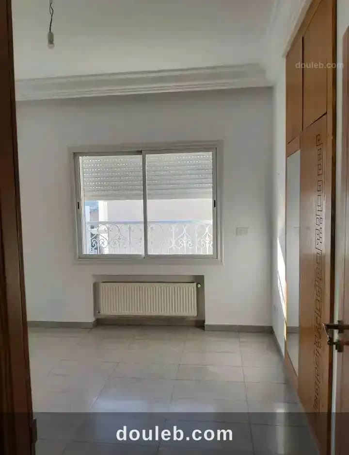 Étage d'une villa s 3 jardin d'el menzah 2 - Miniature 4