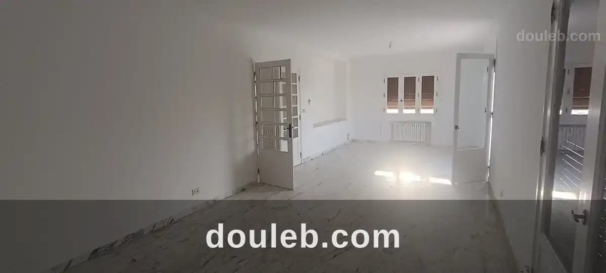 Agreable etage de villa s5 à Tunis