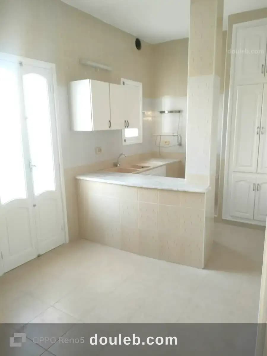Etage de villa spacieux s 2 pour couple mariée - Miniature 5