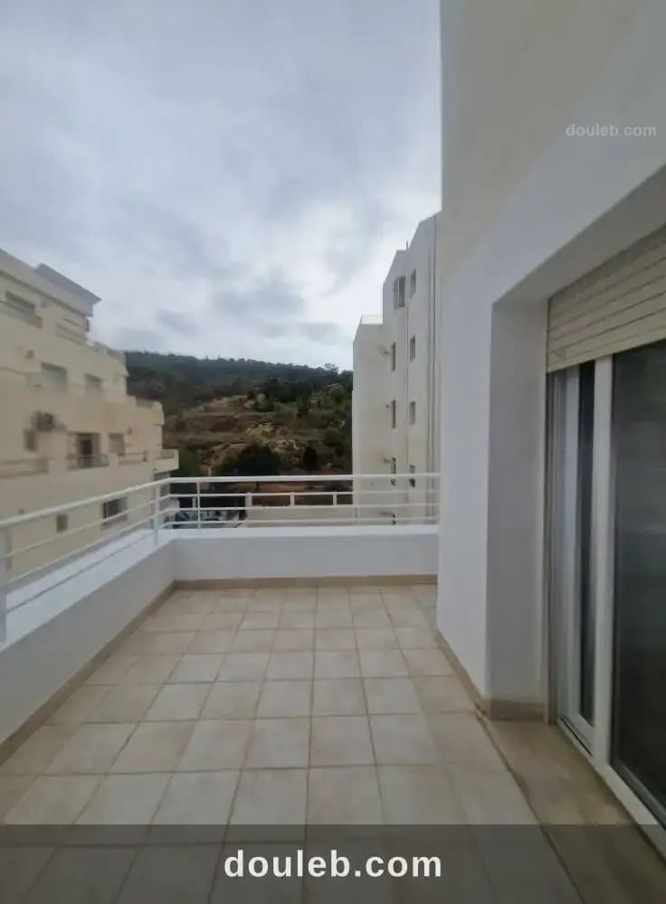 S2 riadh el andalous coté parc nahli à Ariana