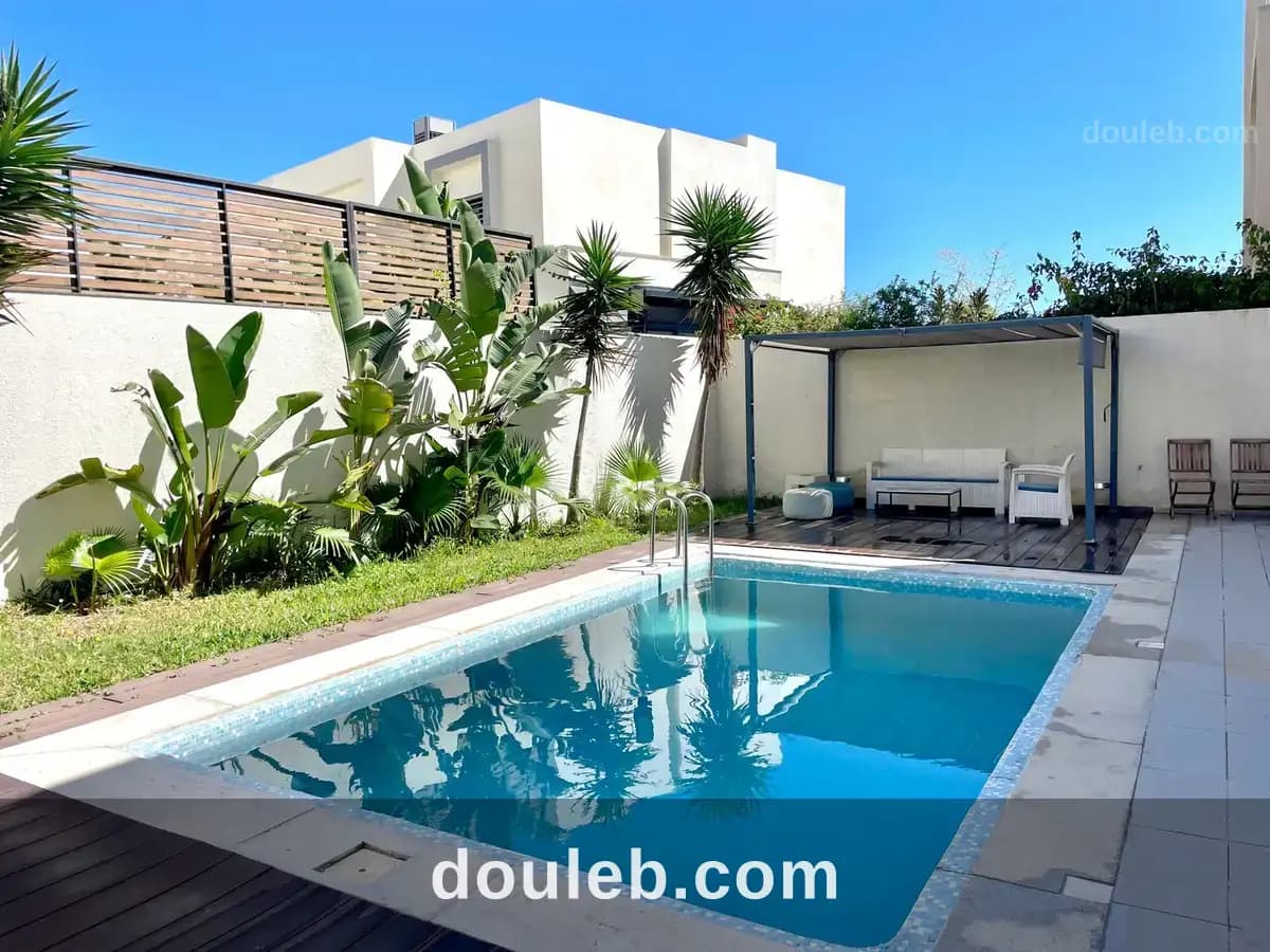 Superbe villa avec piscine a gammarth à Tunis