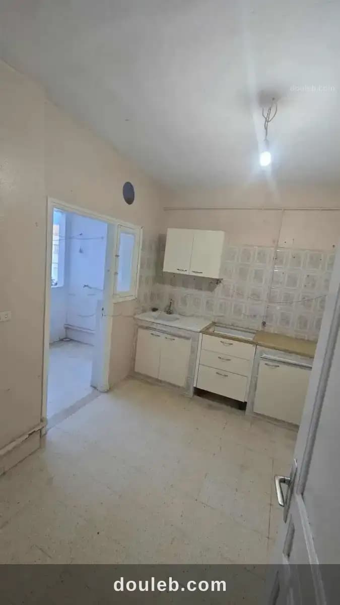 Avender appartement s plus 2 eme étage - Miniature 2