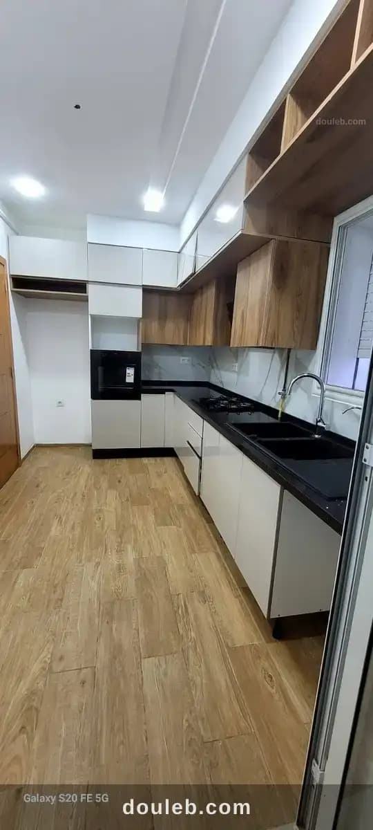 Riadh el andalous agréable appt s3 très haut stg à Ariana