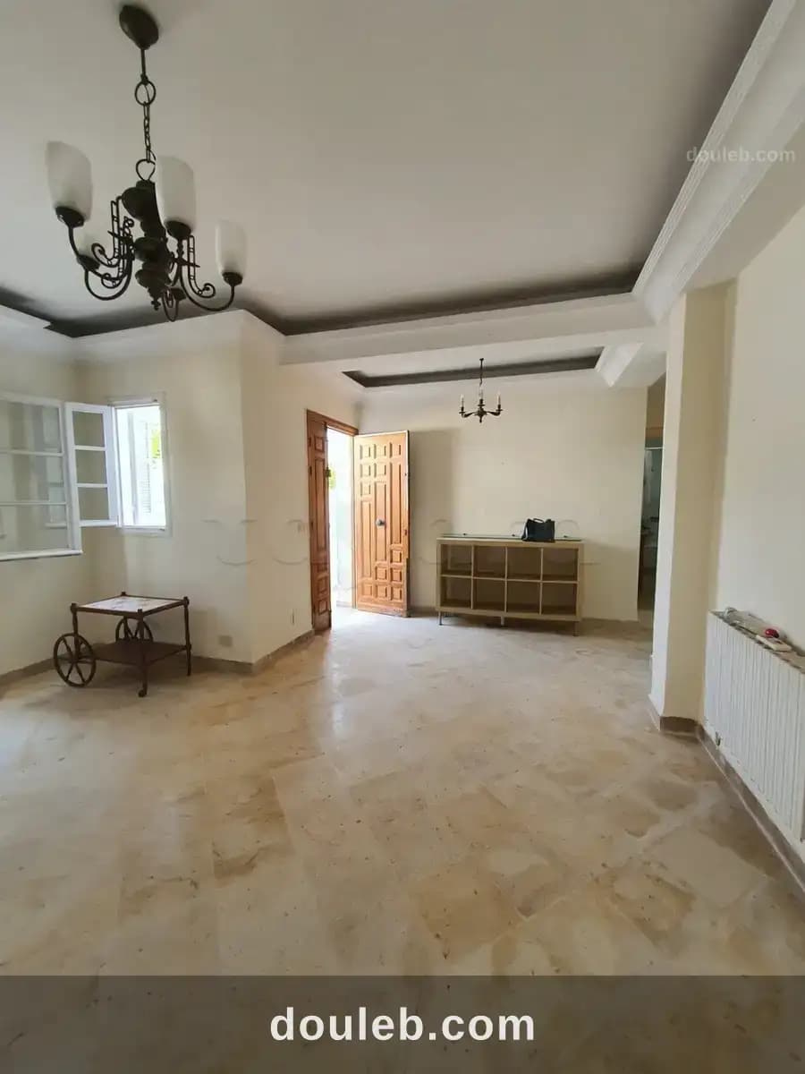 Rez de chaussée propre a la marsa à Tunis