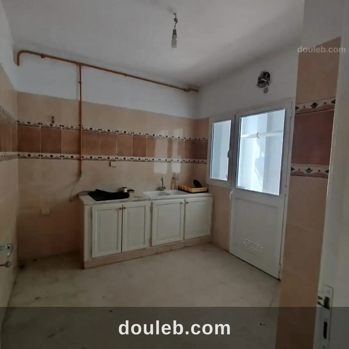 Un mignon appartement s2 à ras tabia bardo - Miniature 4