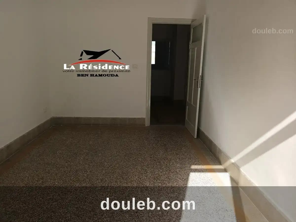 Bureau au plein centre ville bizerte - Miniature 4