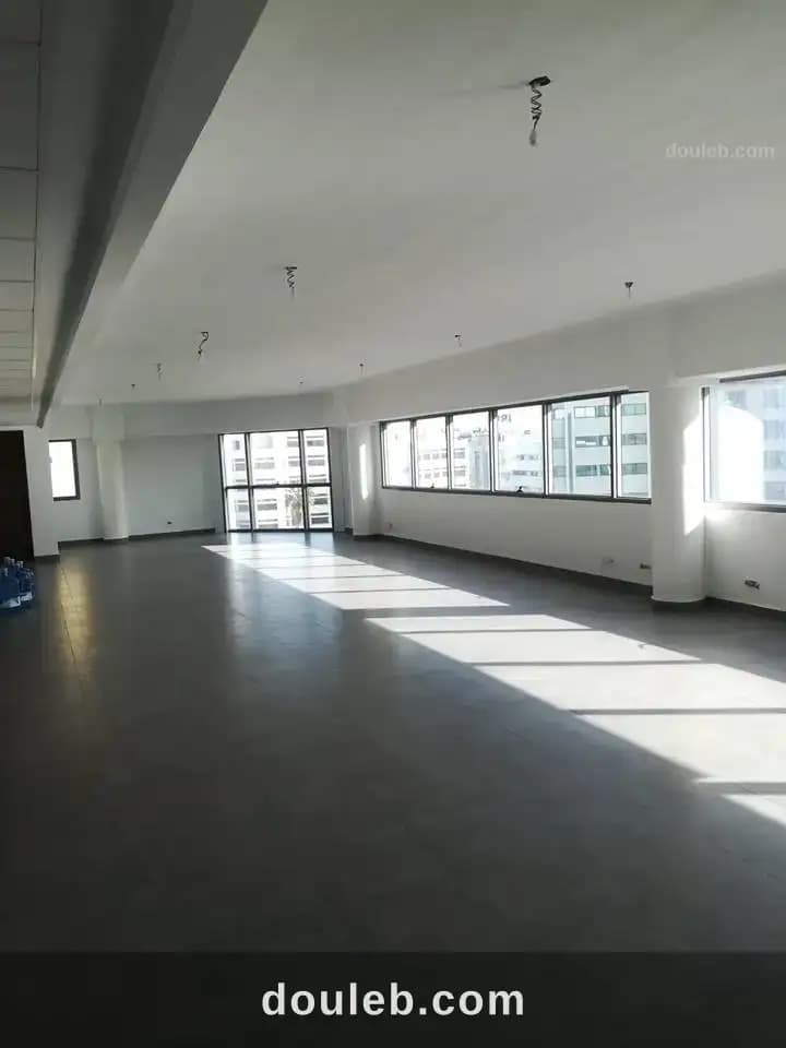 Très beau open 280m2 space à med v à Tunis