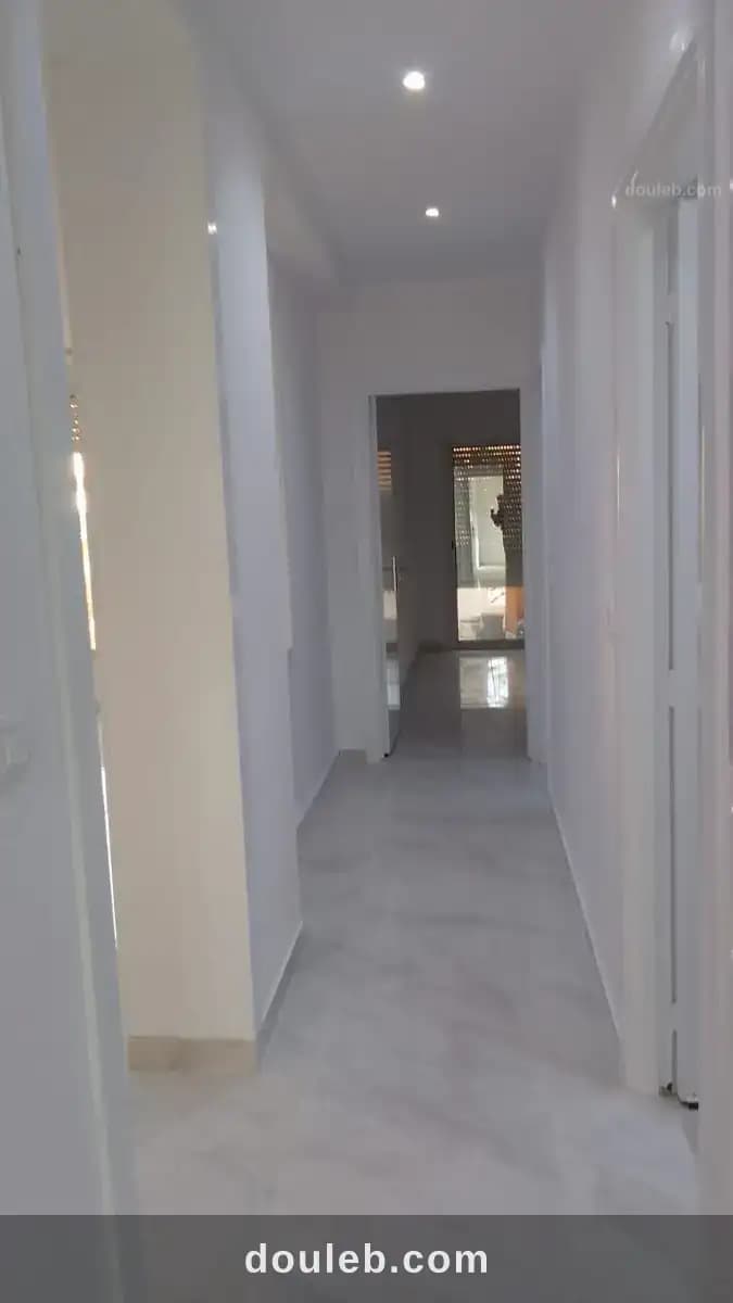 Un appartement renové à rades foret - Miniature 3