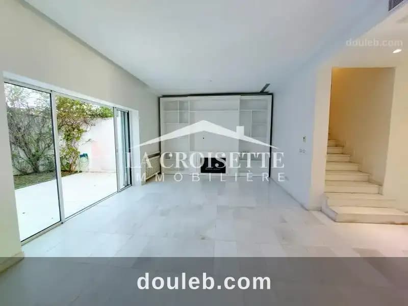 Triplex indépendant s 4 avec piscine mtrl0109 à Tunis