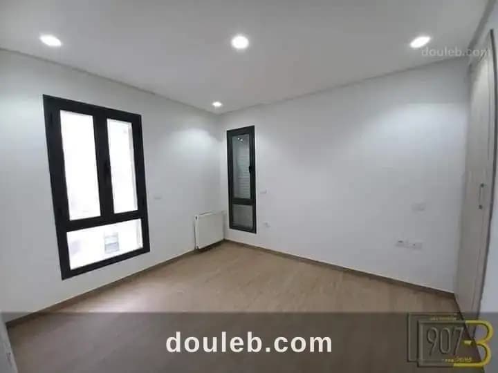 Un appartement s1 vide de 75m2 à ennasr à Ariana
