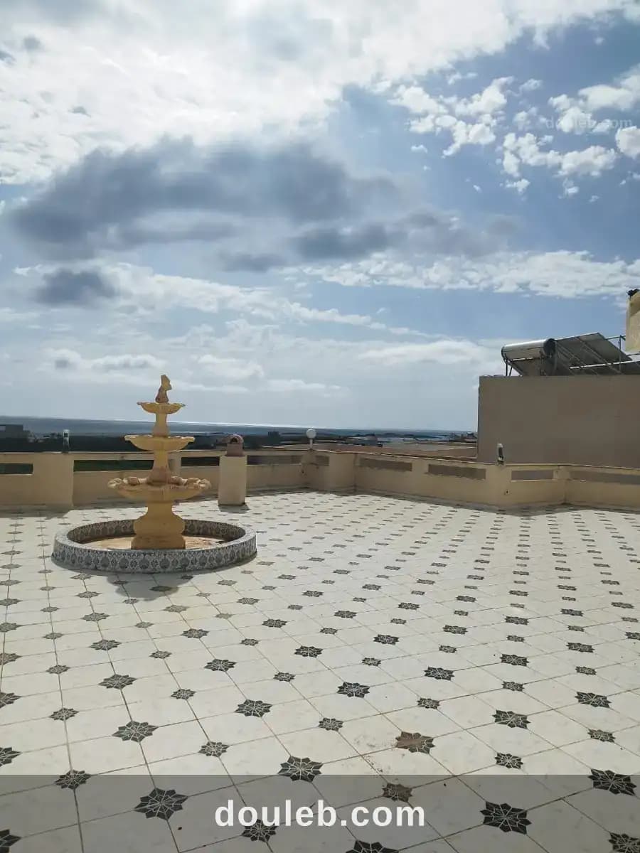 Triplex avec magnifique vue sur mer - Miniature 3
