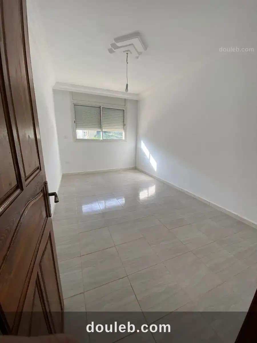 Un joli appartement disponible à ain mariem - Miniature 2