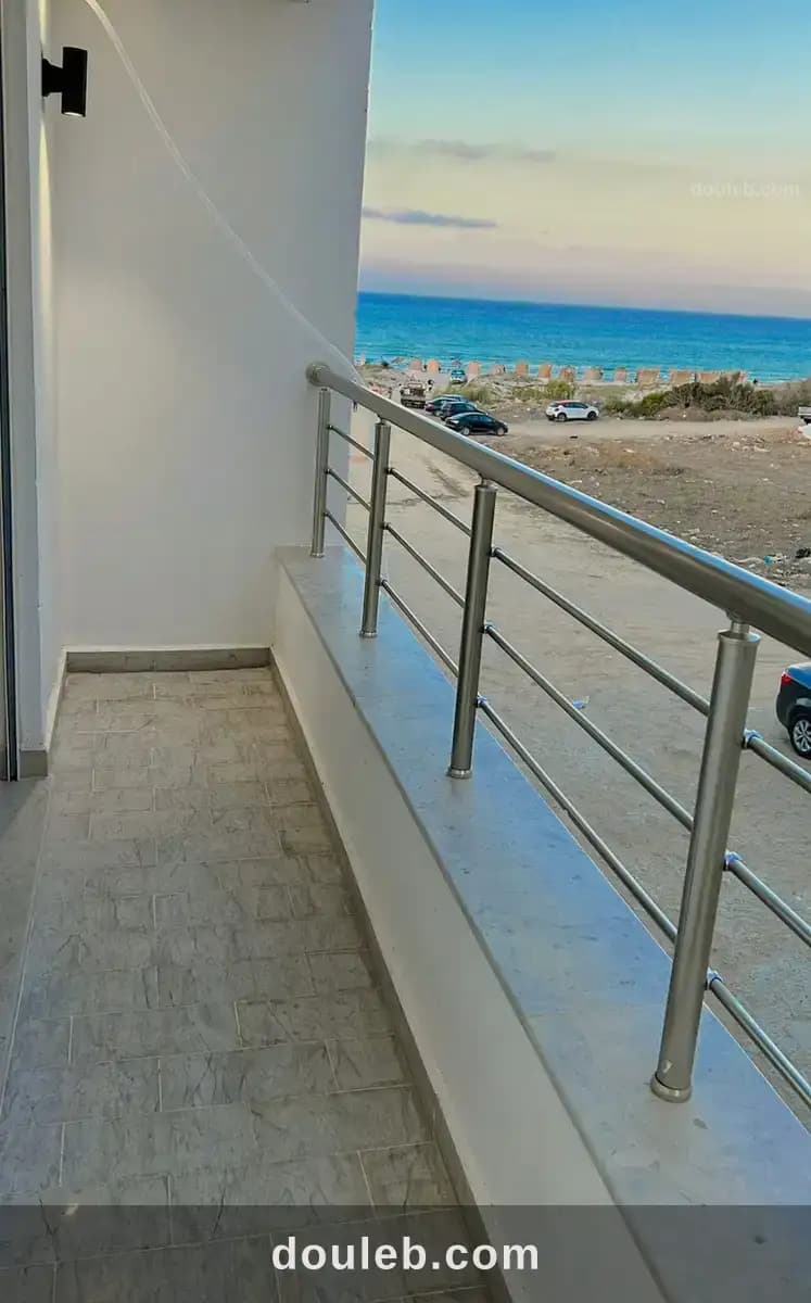 Luxueux appartement meublé pieds dans l'eau à Nabeul
