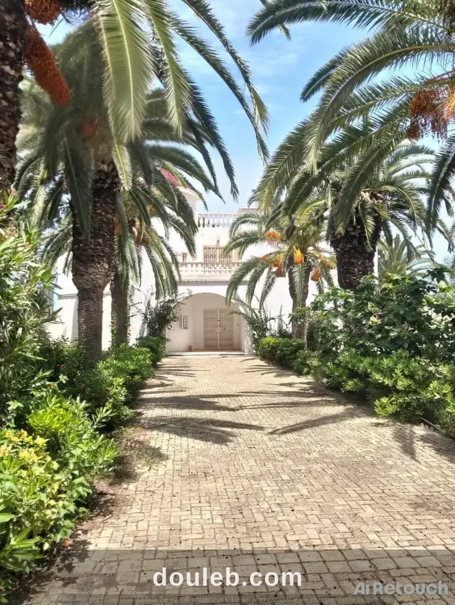 Villa exceptionnelle à chatt mariem à Sousse