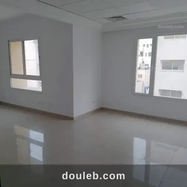 Coquette bureau 126 m2 haut standing au lac 1 à Tunis