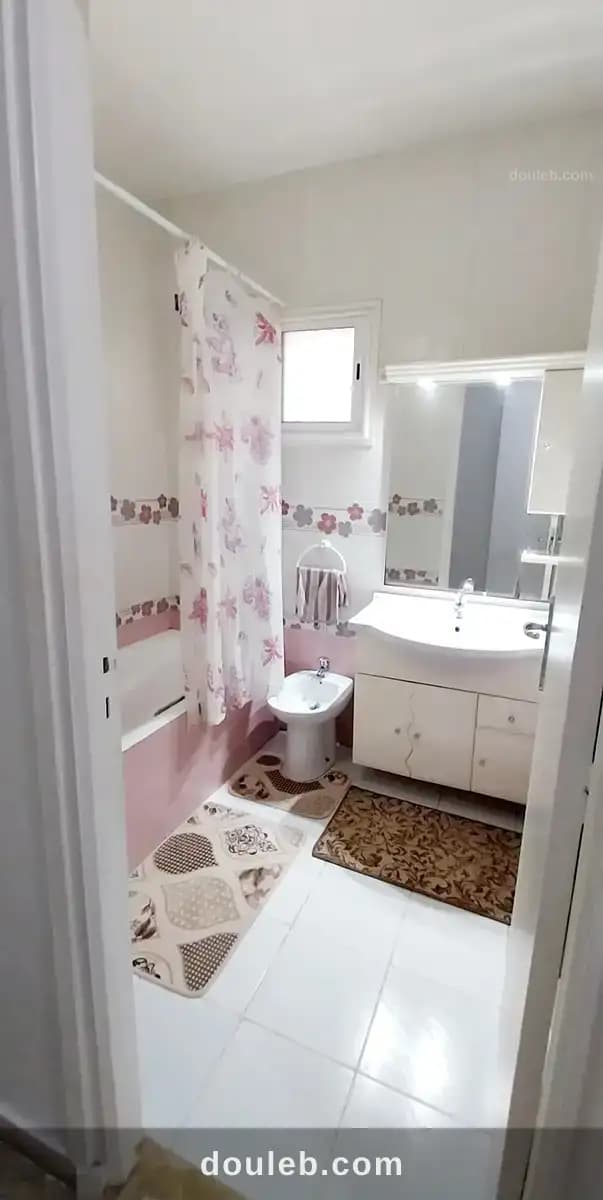 Joli appartement à ariana - Miniature 5