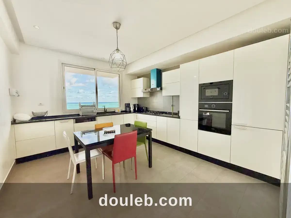 Appartement meublé vue mer - Miniature 3