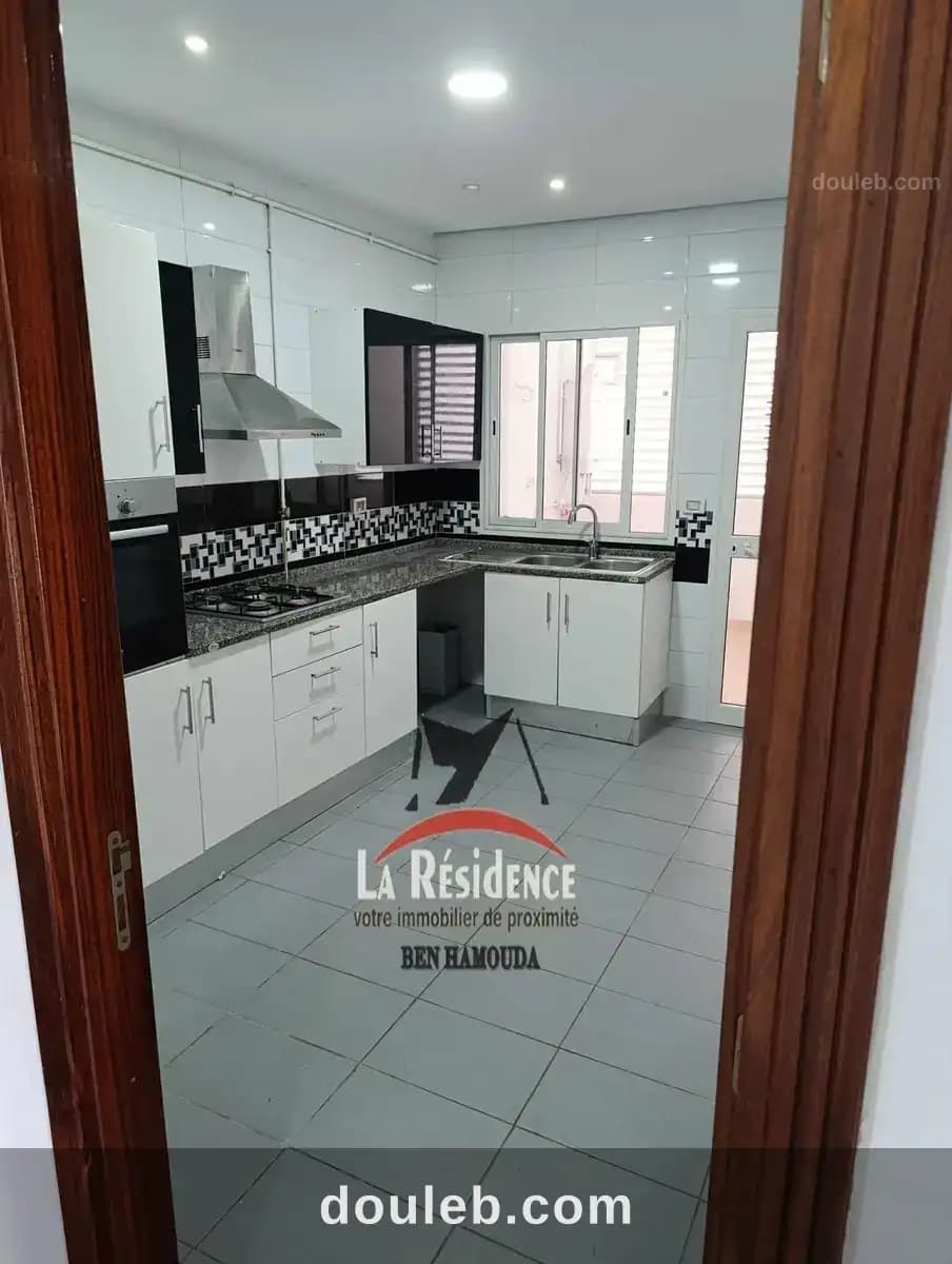 Appartement s3 haut standing ain meriem - Miniature 2