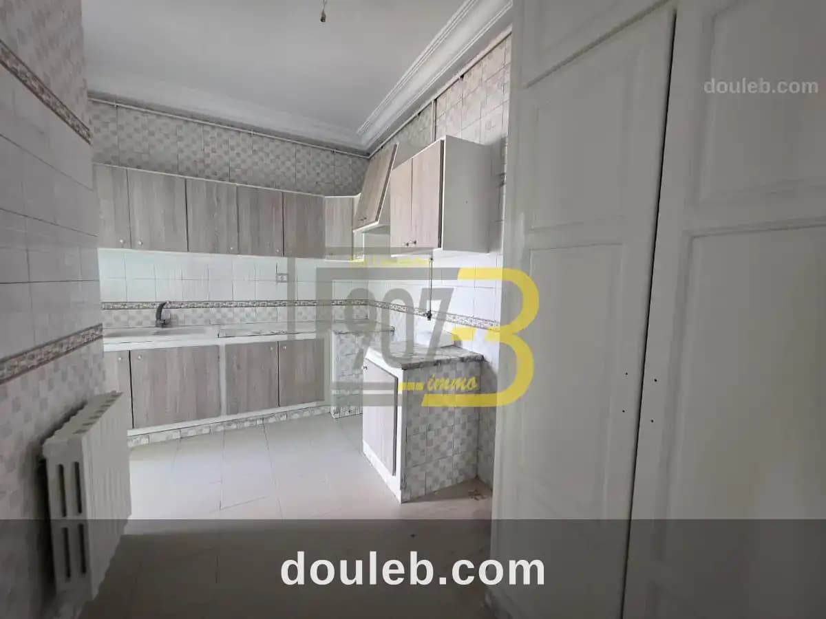 Un appartement s1 à cité ennaser à Ariana