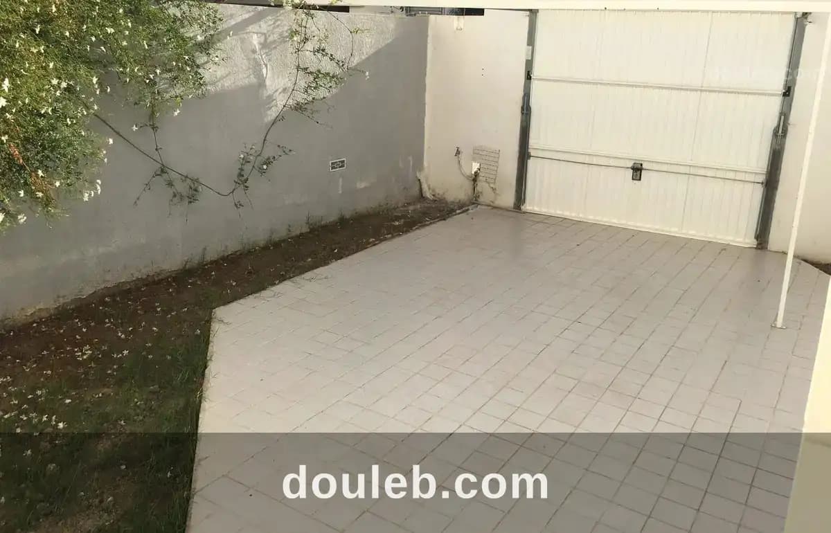 Agréable duplex indépendant à cité ennasr à Ariana
