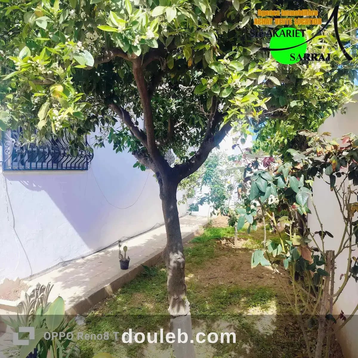 Réz de chaussé de villa pas loin carrefour express à Sousse