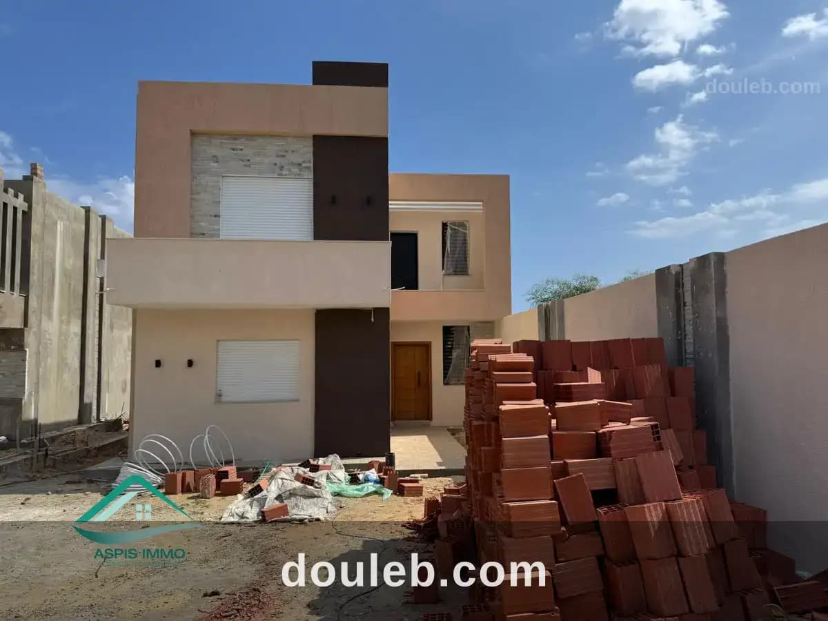 Vt877 villa avec piscine à plage kerkouene à Nabeul