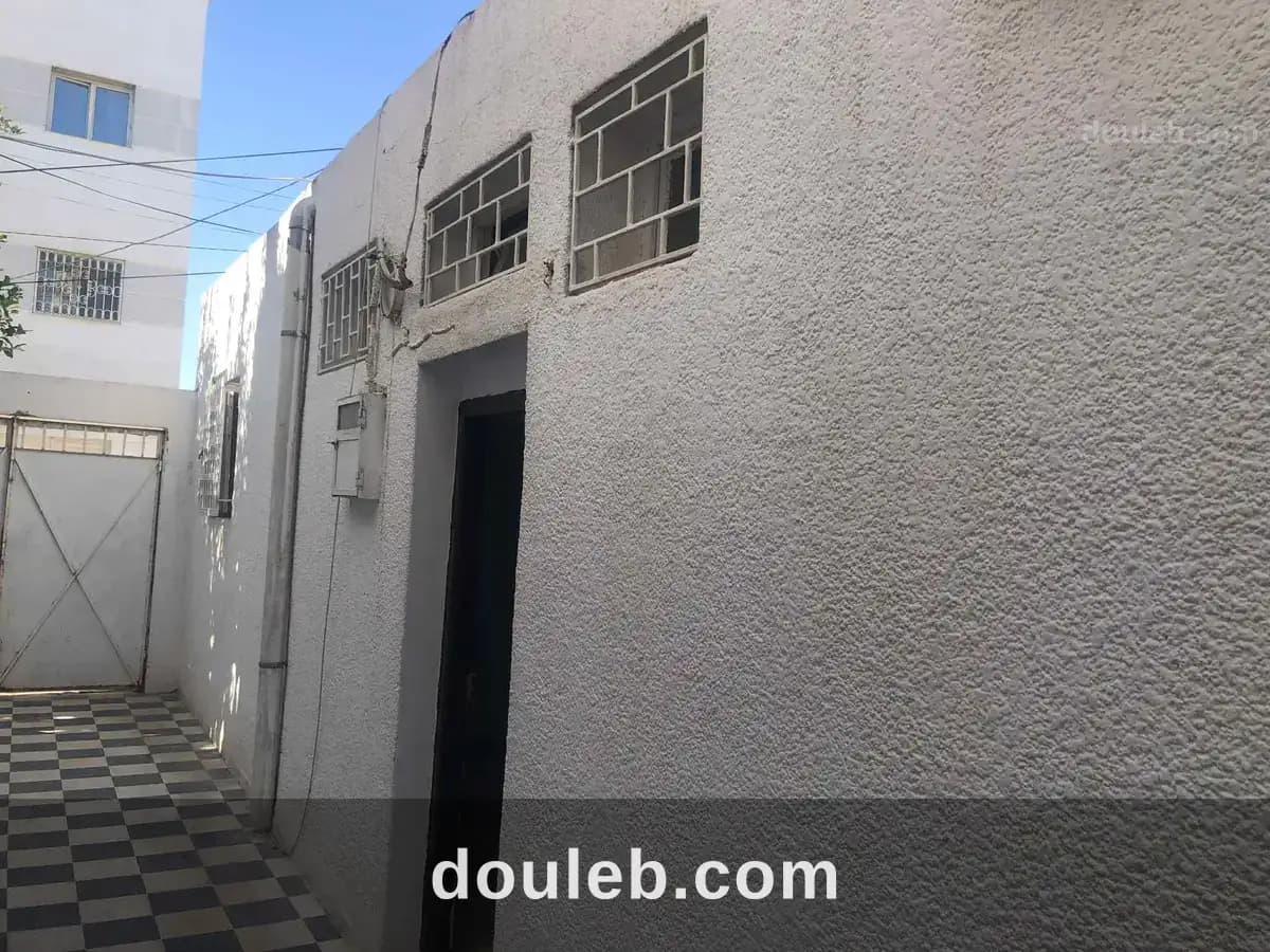 Studio au sein d'une villa à Tunis