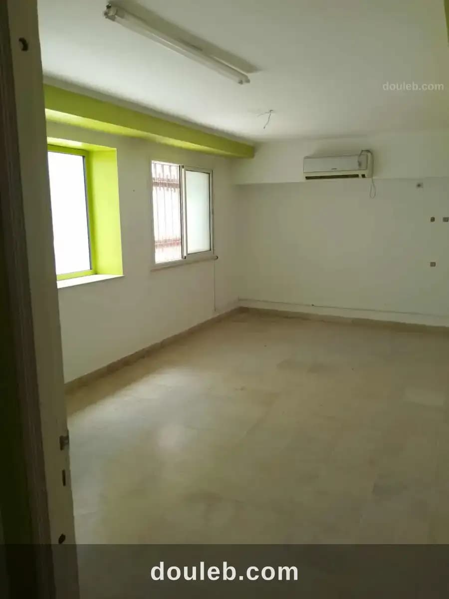 Dépôt ou bureau commercial en plein centre ville à Tunis