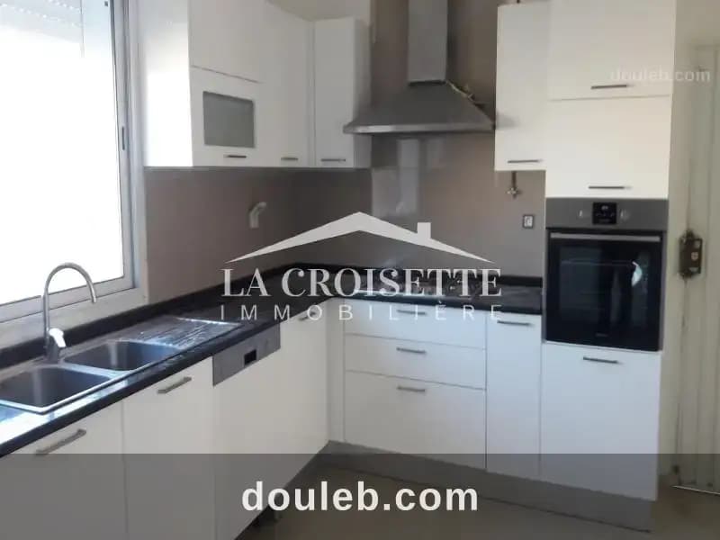 Duplex s3 avec terrasse à la marsa mdl0357 - Miniature 3