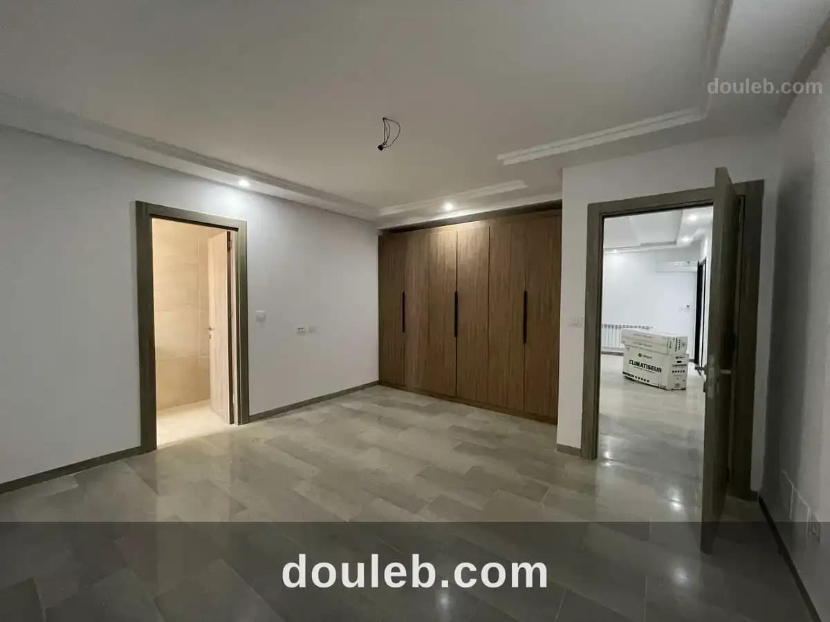 Duplex s4 à ezzahra ville à Ben Arous