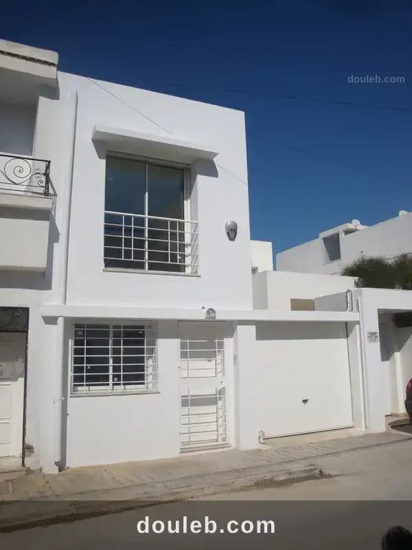 Duplex séjour et une chambre à Tunis