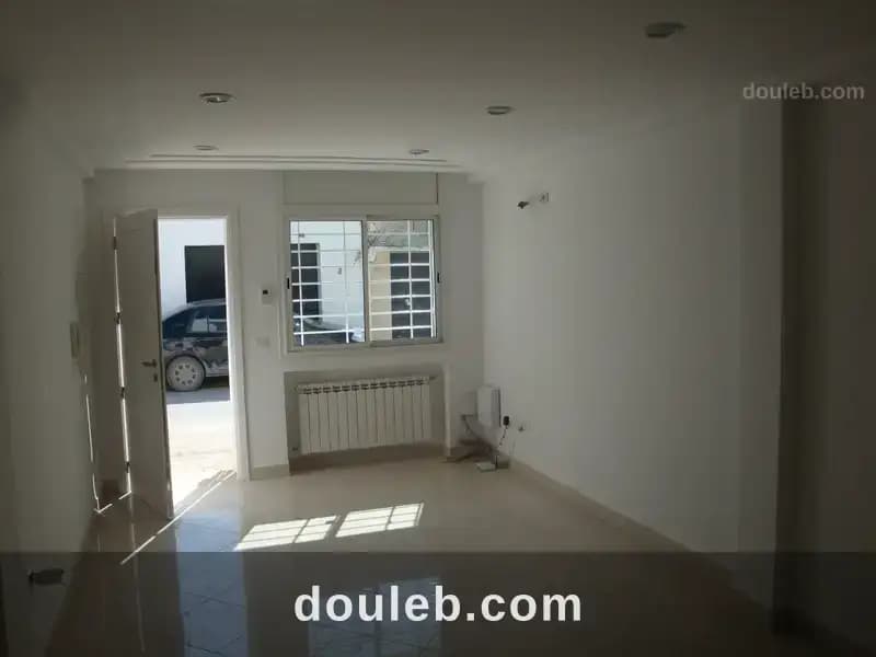 Duplex séjour et une chambre - Miniature 3