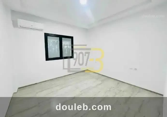 Un bel s1 vide situé à el menzah 9c à Tunis
