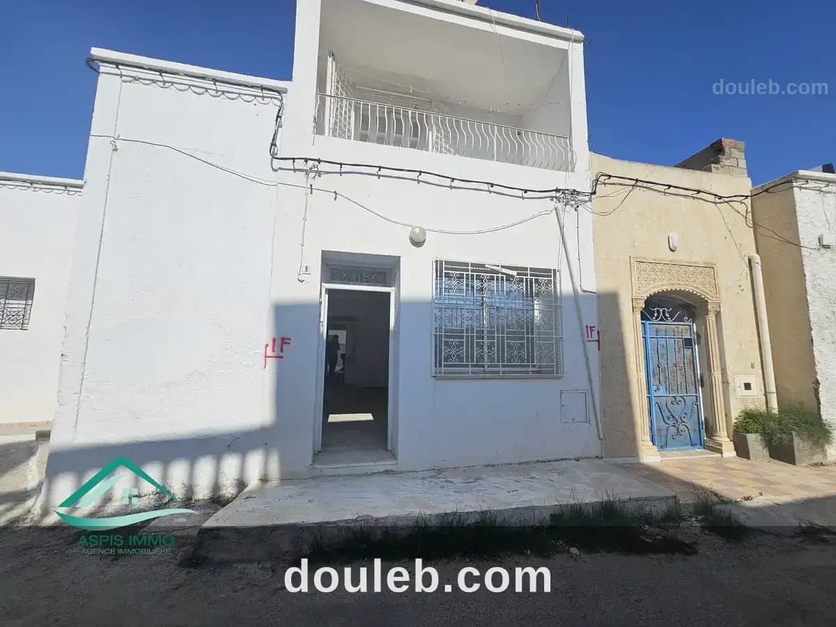Vt957 maison 240 m2 à kelibia à Nabeul