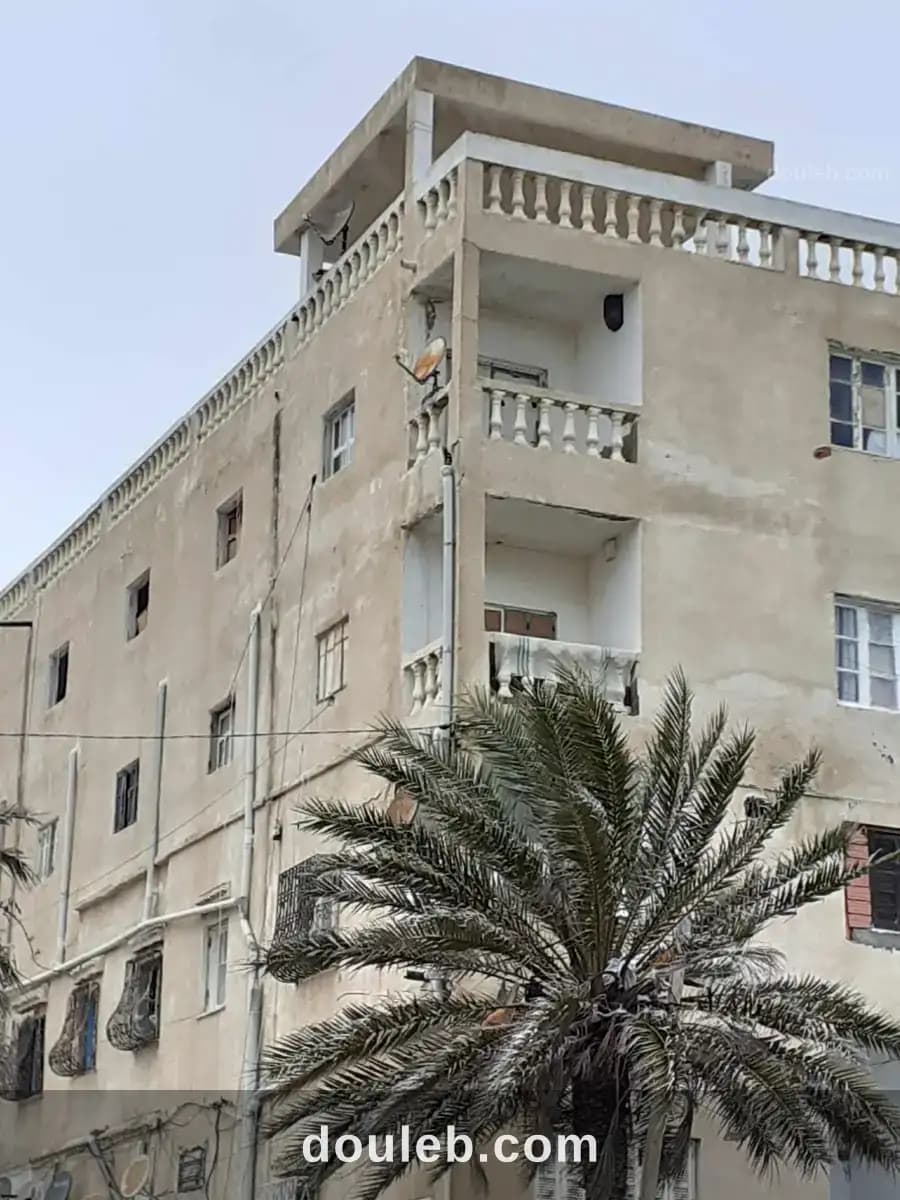 Au bord de la mer à Tunis