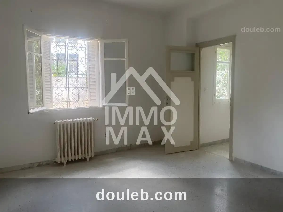 Etage de villa s5 menzah 6 à Ariana