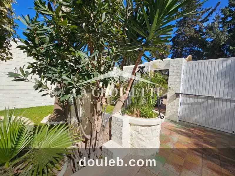 Villa s4 avec piscine à la soukra mvv0426 - Miniature 2