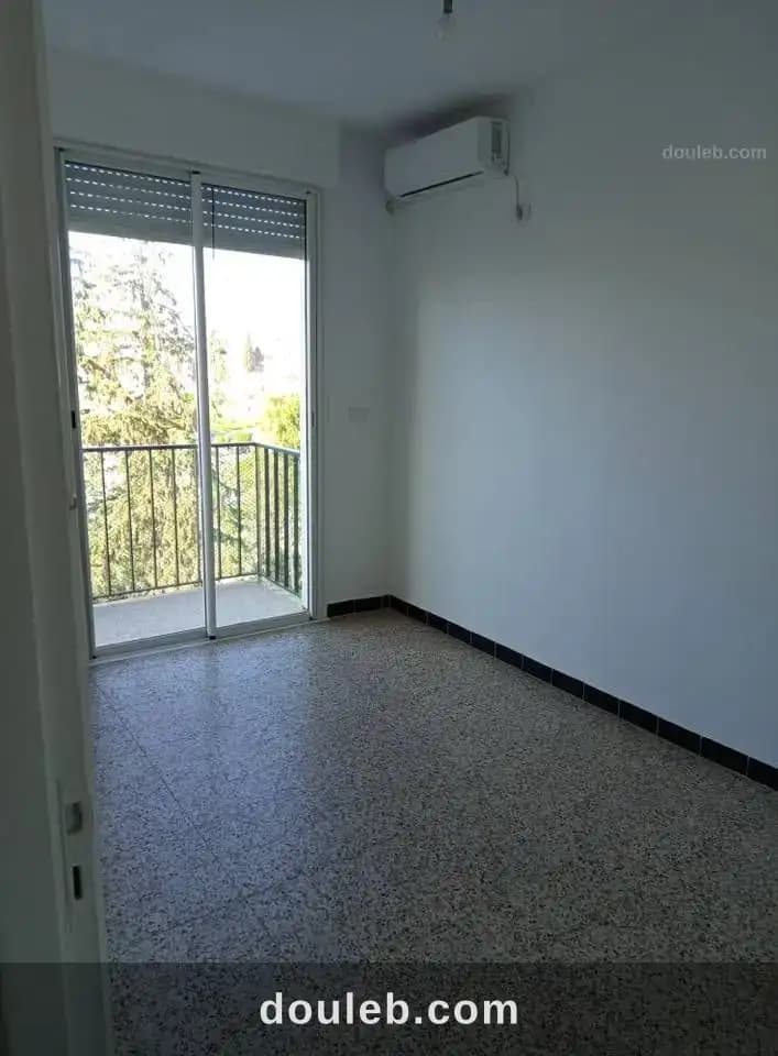 Un appartemet s3 à menzah 1 - Miniature 3