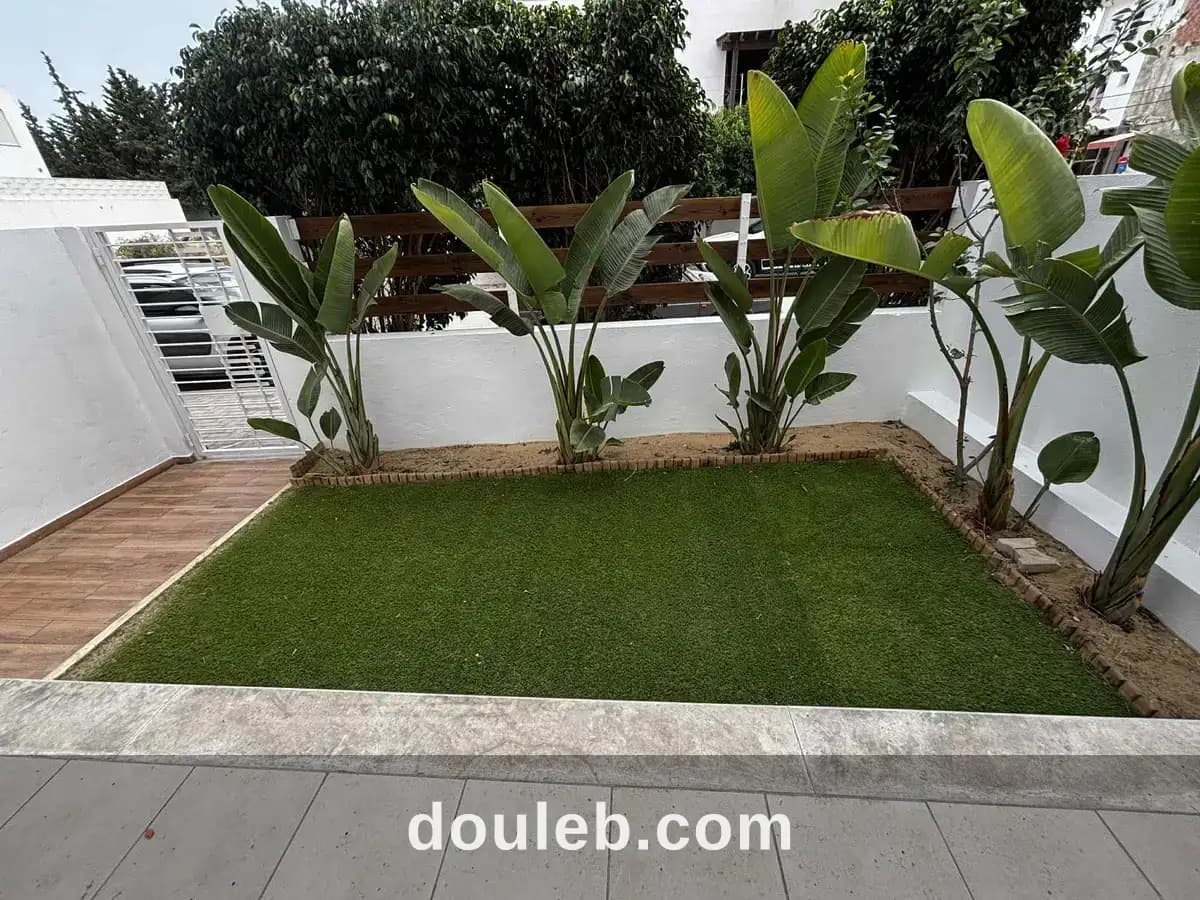 Appart s1 avec jardin a chotrana1 à Ariana