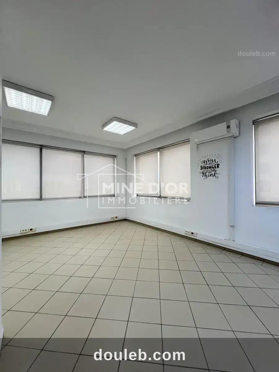 Al bureau neuf en 4 espaces au centre urbain nord - Miniature 2