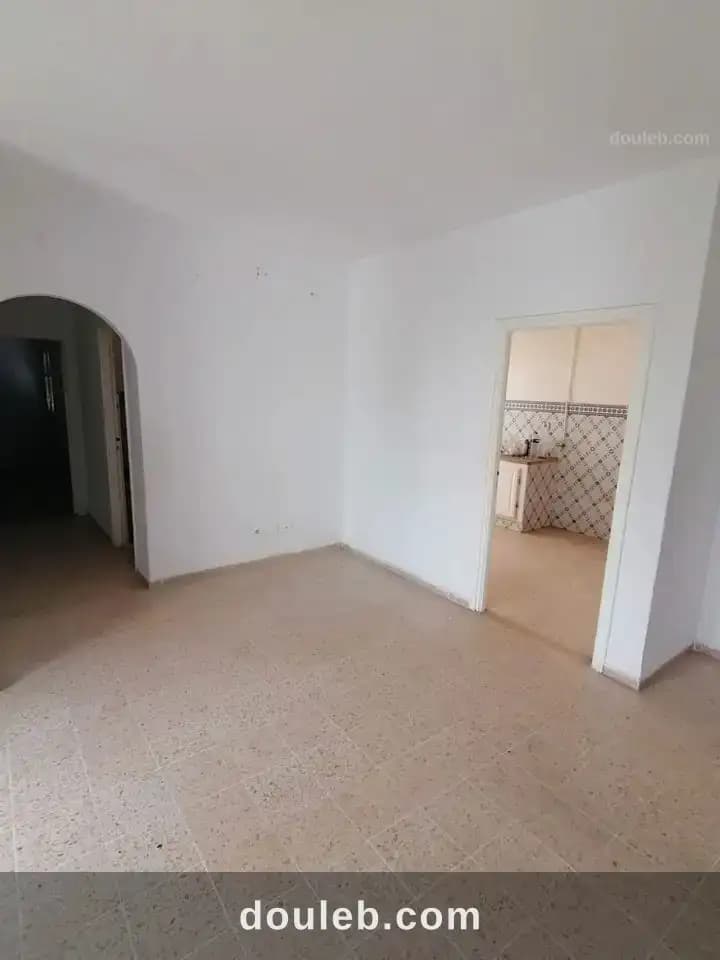 Apartment s2 2éme etage residence sécurisé à Ariana