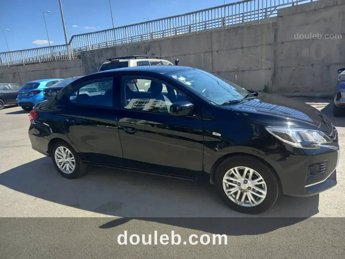 Mitsubishi attrage - Miniature 3