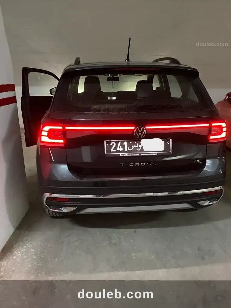 Tcross tsi confortline neuve à Ariana