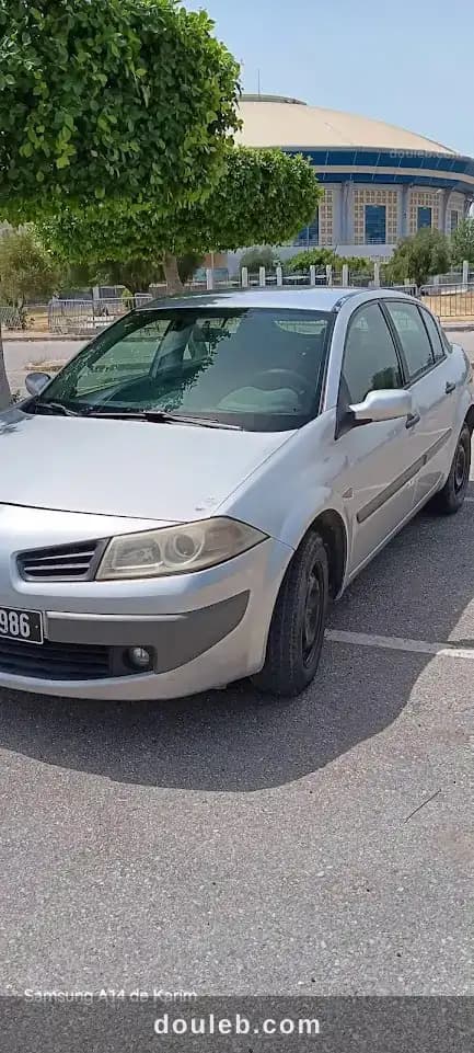Megane sedan - Miniature 2
