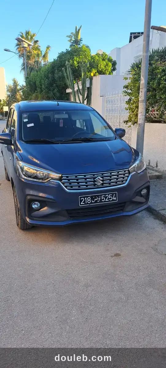 Suzuki ertiga 7 places à Tunis